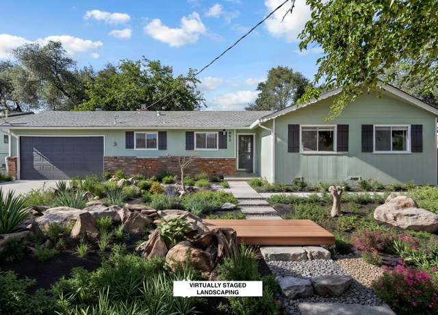Property at 952 Camino Ct, Redding, CA 96002, 3 beds, 2 baths