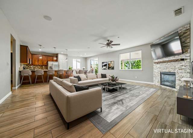 Property at 3874 Palm Springs Dr, Redding, CA 96002, 3 beds, 2.5 baths