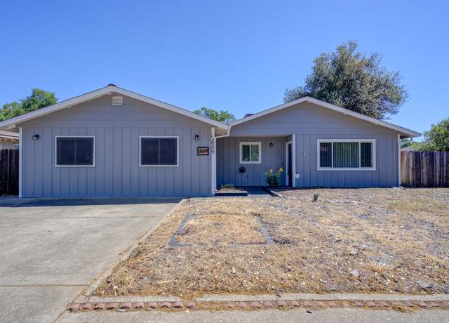 Property at 2689 Shasta View Dr, Redding, CA 96002, 5 beds, 1.5 baths