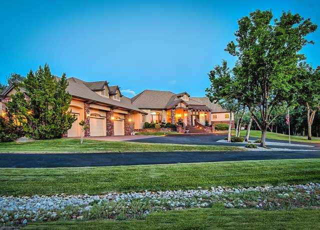 Property at 13201 Moody Creek Dr, Redding, CA 96003, 4 beds, 3.5 baths