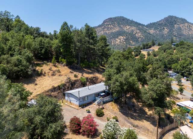 Property at 14764 Hill Vista Ct, Redding, CA 96003, 3 beds, 2 baths