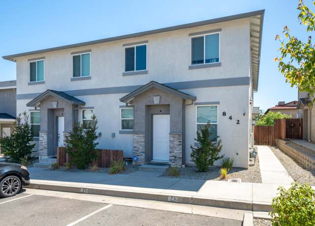 Property at 842 Mission De Oro Dr, Redding, CA 96003, 5 beds, 3.5 baths