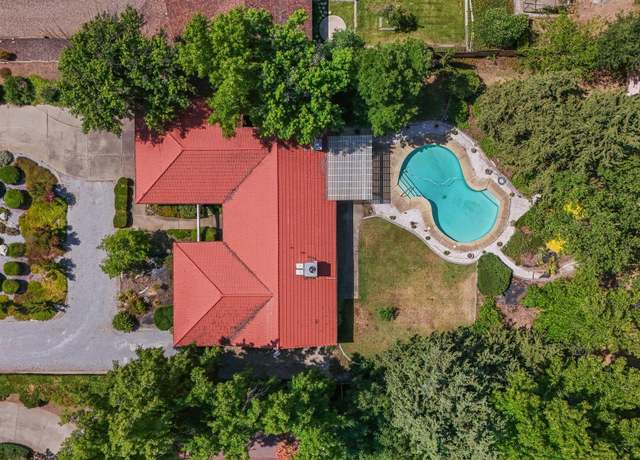 Property at 6136 Riverside Dr, Redding, CA 96001, 4 beds, 2 baths