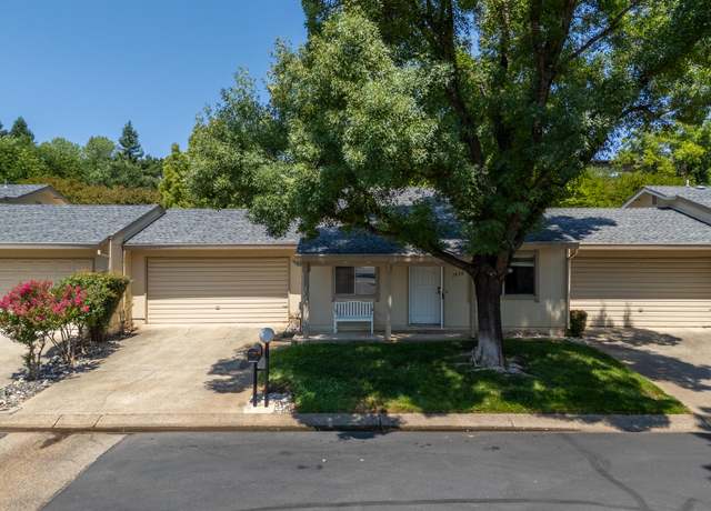 Property at 1836 Del Mar Ave, Redding, CA 96003, 2 beds, 2 baths