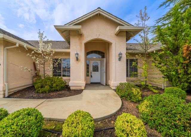 Property at 4406 Quinton Dr, Redding, CA 96001, 4 beds, 2 baths