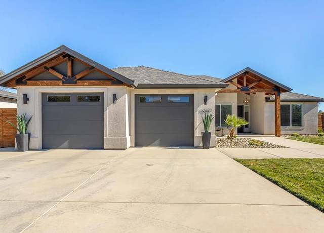 Property at 10156 Victoria Dr, Redding, CA 96001, 3 beds, 2.5 baths