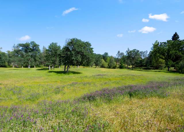 Property at 19483 Belleterre Dr, Redding, CA 96003