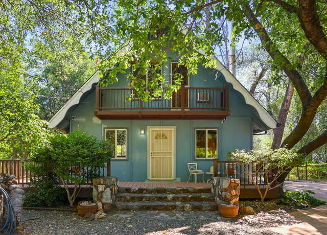 Property at 1941 Herbscenta Ln, Redding, CA 96003, 3 beds, 1.5 baths