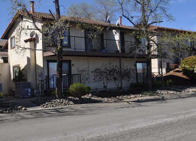 Property at 825 Mission Sierra Ct, Redding, CA 96003, 2 beds, 1.5 baths