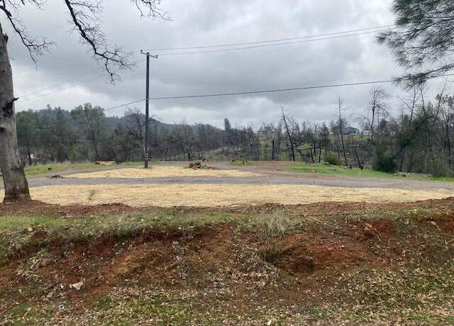 Property at 19902 Little Acres Ln, Redding, CA 96003