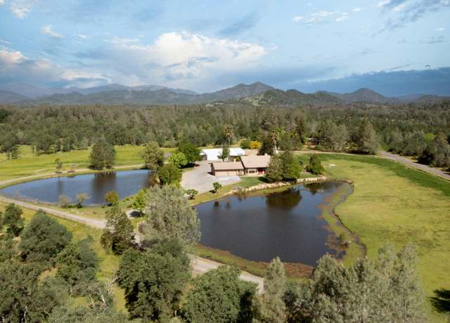 Property at 12832 Los Osos St, Redding, CA 96003, 4 beds, 4.5 baths