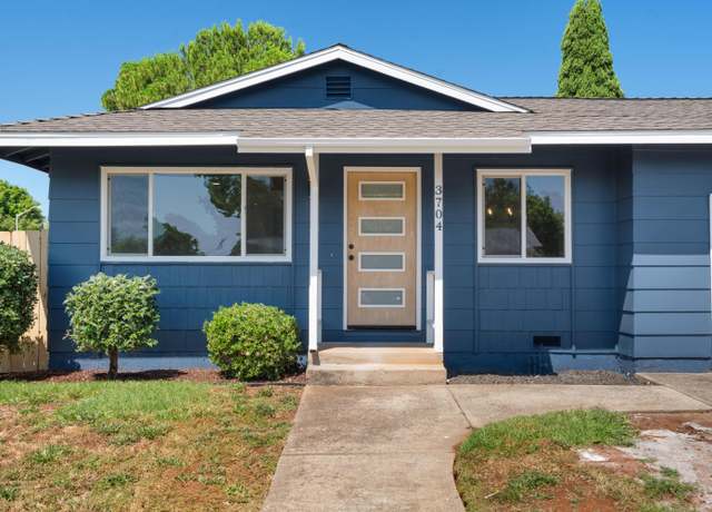 Property at 3704 Polaris Way, Redding, CA 96002, 3 beds, 2 baths