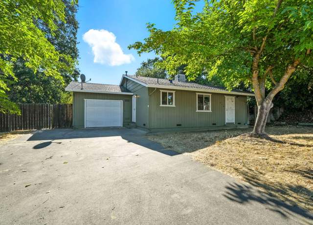 Property at 810 Ashmount Ave, Red Bluff, CA 96080, 2 beds, 1 bath