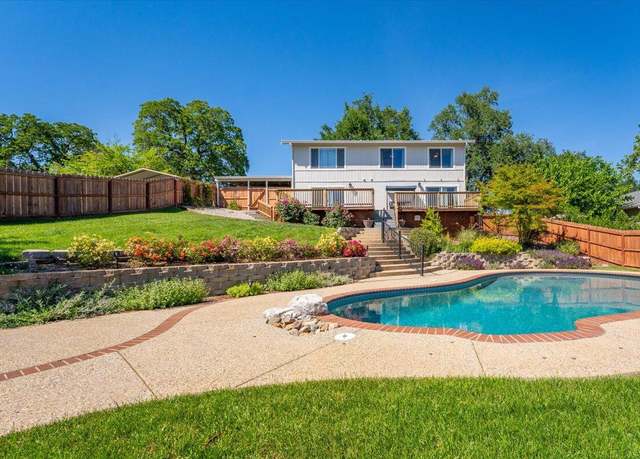 Property at 16123 Plateau Cir, Redding, CA 96001, 4 beds, 2.5 baths