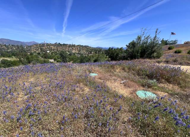 Property at 15685 Whispering Wds Trl, Redding, CA 96001