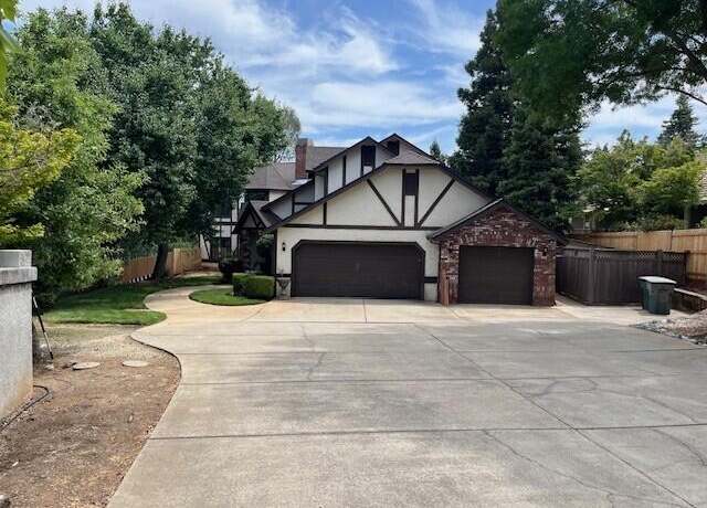 Property at 500 Aurora Pl, Redding, CA 96001, 5 beds, 3 baths