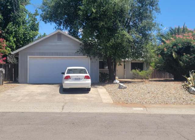 Property at 3897 Sunwood Dr, Redding, CA 96002, 6 beds, 2 baths