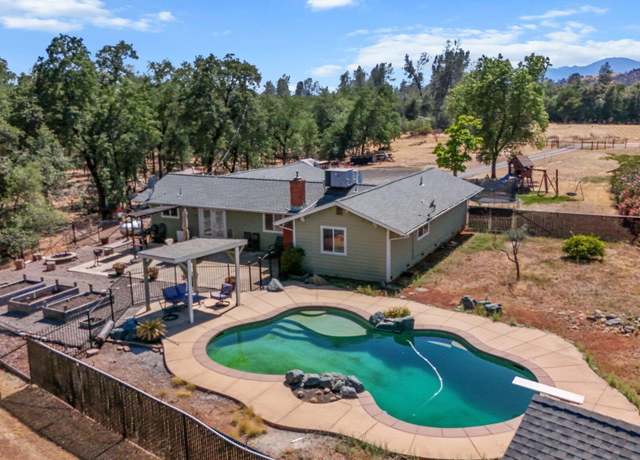 Property at 13709 Bear Mountain Rd, Redding, CA 96003, 3 beds, 2 baths