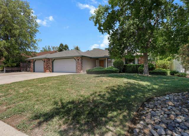 Property at 2820 Howard Dr, Redding, CA 96001, 3 beds, 2 baths