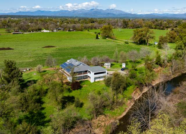 Property at 19943 Berghus Way, Redding, CA 96002, 5 beds, 3 baths