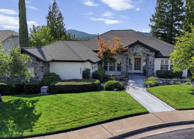 Property at 6038 Gleneagles Ct, Redding, CA 96003, 3 beds, 2.5 baths