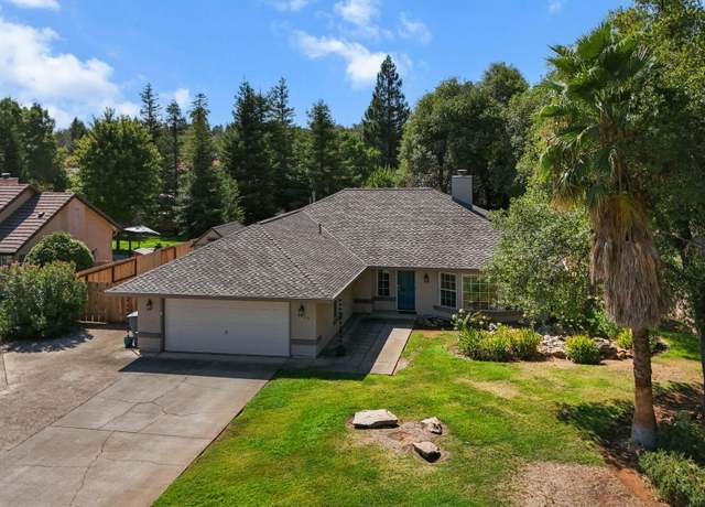 Property at 2323 Castlewood Dr, Redding, CA 96002, 3 beds, 2 baths