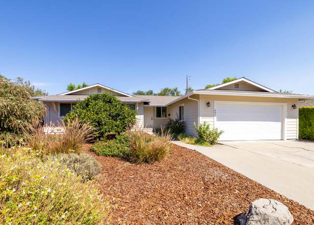 Property at 601 Green St, Willows, CA 95988, 4 beds, 2 baths
