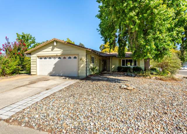 Property at 2790 Pernie Trl, Redding, CA 96001, 3 beds, 2 baths