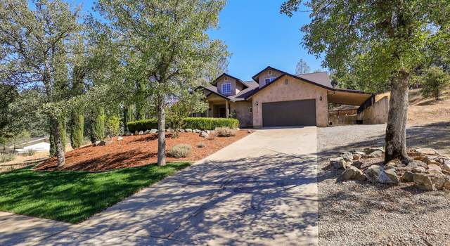 Photo of 5735 Beaumont Dr, Redding, CA 96003