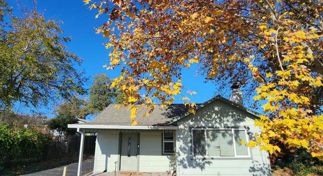 Photo of 3104 Placer St, Redding, CA 96001