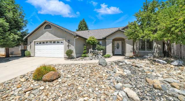 Photo of 2072 Button Pl, Redding, CA 96002