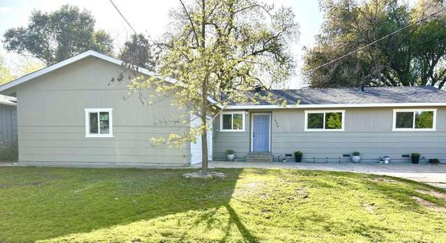 Photo of 1926 Lindeena Ln, Redding, CA 96002