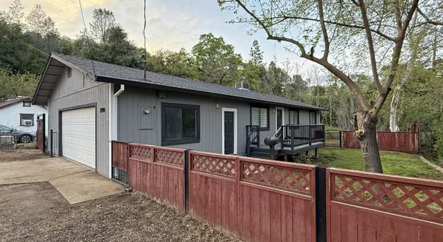 Photo of 2098 El Reno Ln, Redding, CA 96001