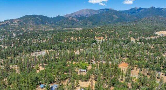 Photo of 125 Old Orchard Rd, Weaverville, CA 96093