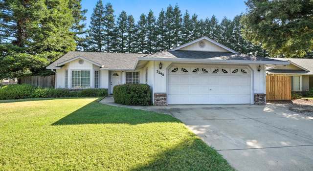 Photo of 3298 Forest Homes Dr, Redding, CA 96003