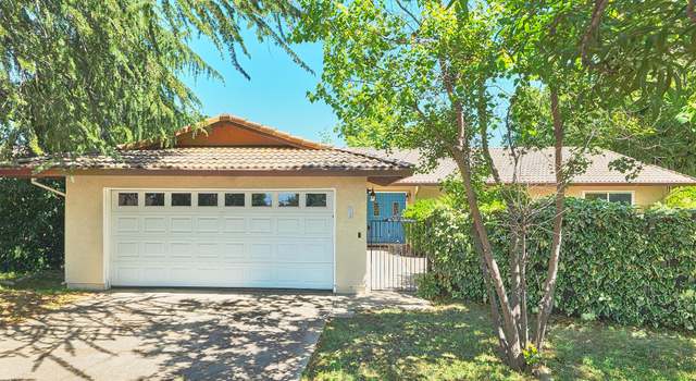 Photo of 1154 Woodland Ter, Redding, CA 96002