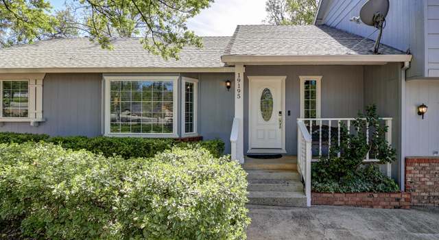 Photo of 19195 Hollow Ln, Redding, CA 96003