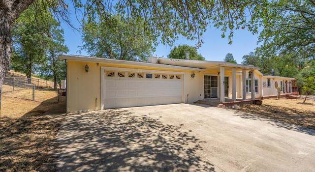 Photo of 22400 E Elk Trl, Redding, CA 96003
