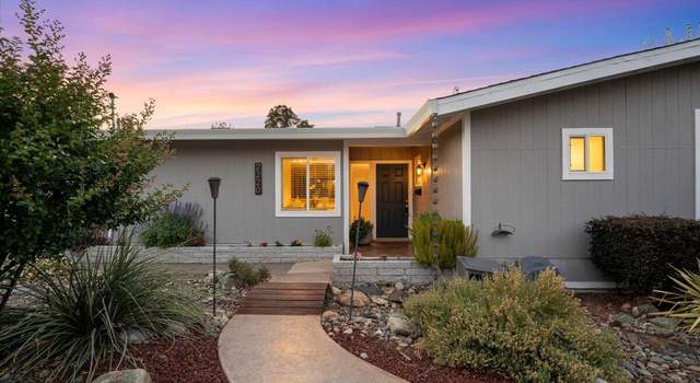 Photo of 2220 Gold St, Redding, CA 96001