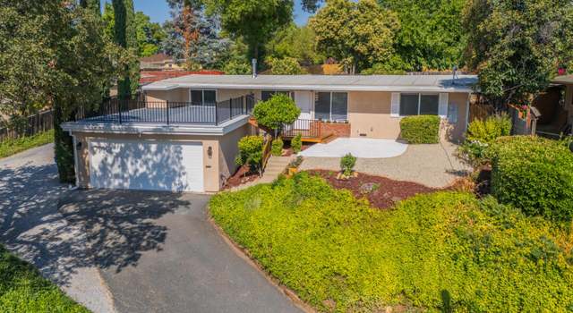Photo of 2220 Octavia St, Redding, CA 96001