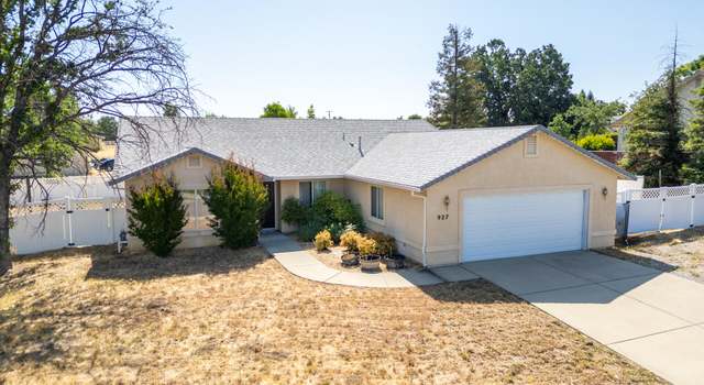 Photo of 927 Paramount Way, Redding, CA 96003