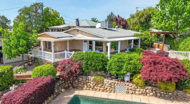 Photo of 2043 Octavia St, Redding, CA 96001