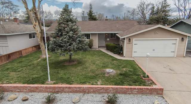 Photo of 2082 Elmira Dr, Redding, CA 96001