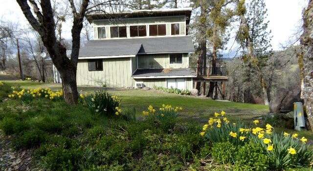 Photo of 27766 Akiba Ln, Bella Vista, CA 96008