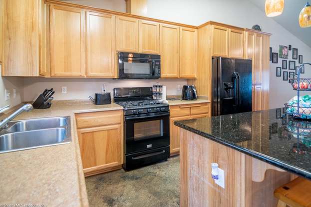 12435 Renegade Ln Bella Vista CA 96008 MLS 19 464 Redfin 12435 Renegade Ln Bella Vista CA 96008 MLS 19 464 Redfin