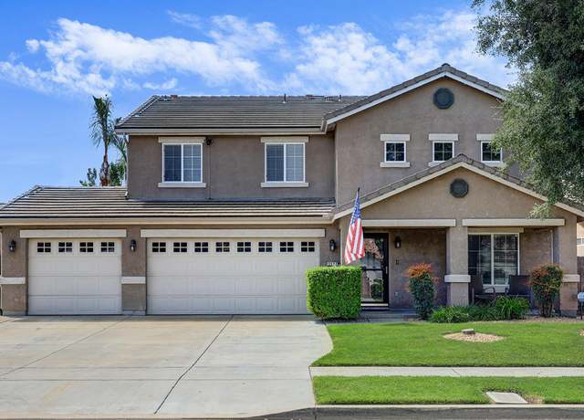 Property at 2527 E Victor Ave, Visalia, CA 93292, 4 beds, 2.5 baths
