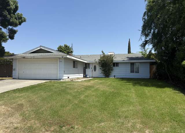 Property at 1704 S Atwood St, Visalia, CA 93277, 3 beds, 2 baths
