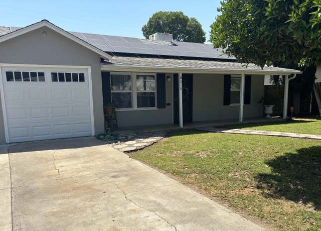 Property at 213 W Howard Ave, Visalia, CA 93277, 3 beds, 1 bath