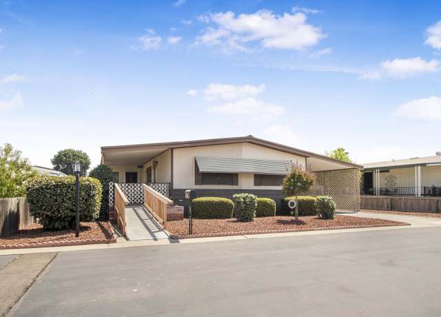 Property at 2627 W Mid Valley Ave #125, Visalia, CA 93277, 2 beds, 2 baths