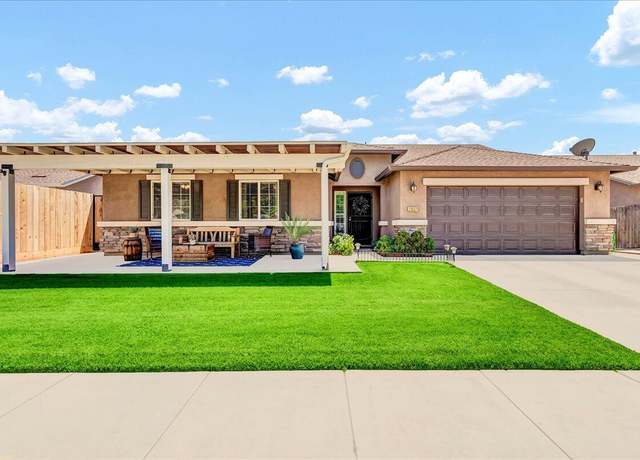 Property at 2637 W Prescott Ave, Visalia, CA 93291, 4 beds, 2 baths